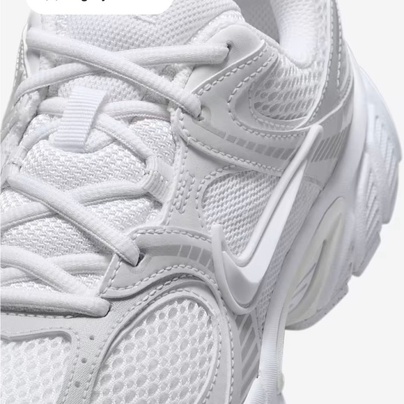 Nike V5 RNR women’s shoes - Picture 7 of 10